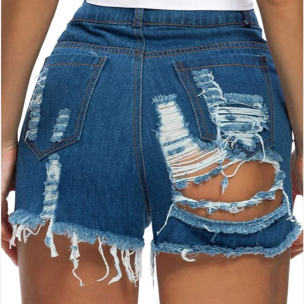 Shorts - Picture 3 of 3
